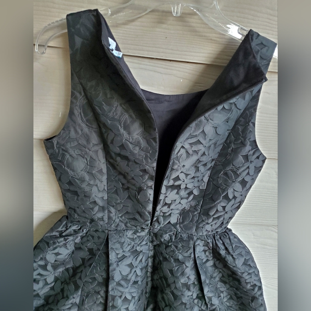 JUN & IVY Black Floral Embossed Formal Peplum Cocktail Dress - Picture 14 of 16